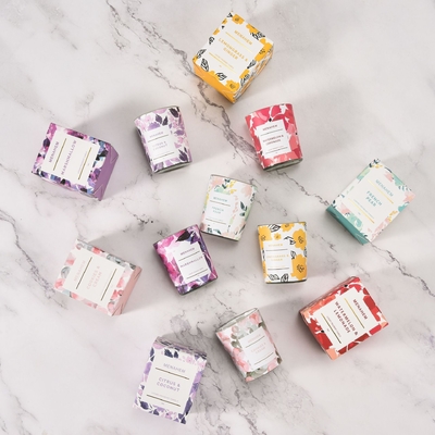 AROMA EV Toptan Lüks Ev Hediye Seti Özel Yaratıcı Çiçek Koku Cam Kavanoz Soya Balmumu Kokulu Mum