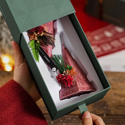 2 adet Hediye Kutusu Ile Romantik Çiçek Noel Ağacı Piramit Tipi Koni Ayağı Mumlar