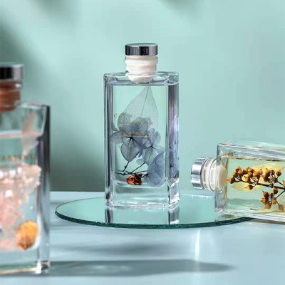 Aroma Kamış Difüzör 150ml Kare Parfüm Kurutulmuş Çiçek ile Lüks Hediye Seti